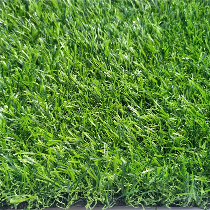 umetna trava za landscaping2.jpg